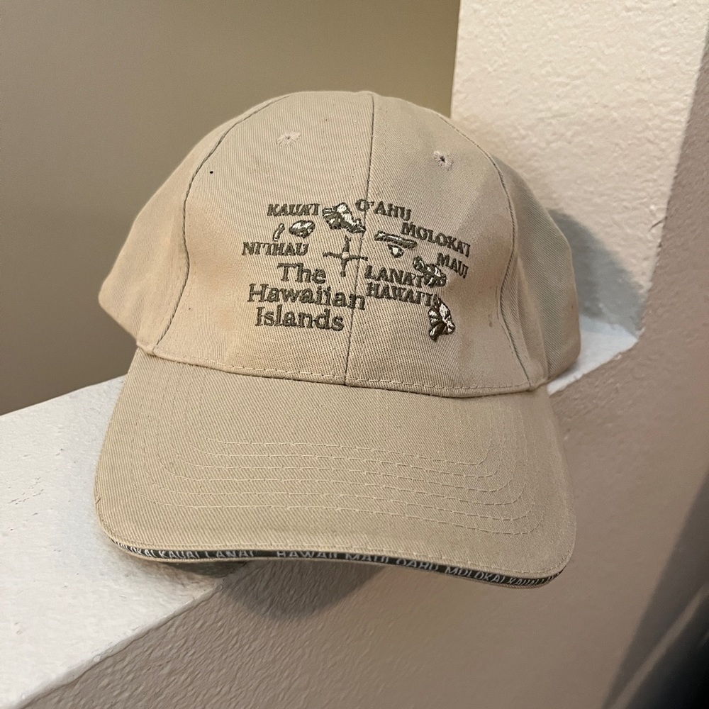 Surfwear Hawaiian Classics. Hat. Islands//Map. One Size. Adjustable. Khaki Color